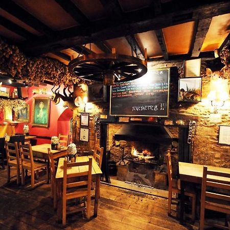 The Wild Duck Inn Сайренстер Экстерьер фото