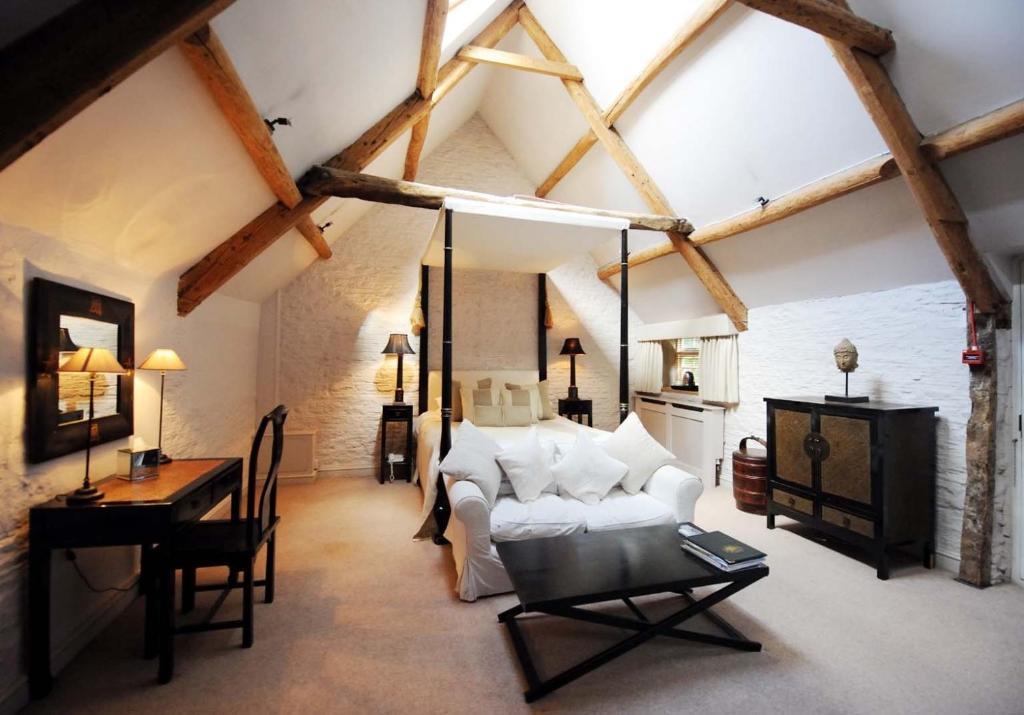 The Wild Duck Inn Сайренстер Экстерьер фото